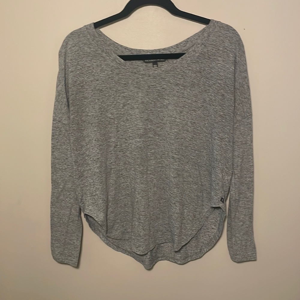 Victoria’s Secret grey top